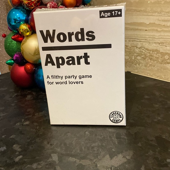 Card game - words apart - Picture 1 of 3